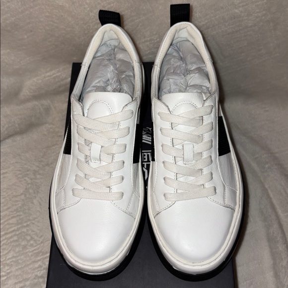 NWT Anthropologie SILENT D AFAVA Sneaker in White/Black - Picture 7 of 13